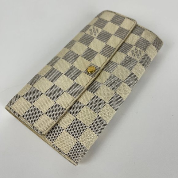 Louis Vuitton Handbags - Louis Vuitton Porte Feuille Sarah Damier Wallet - Authenticity Certified